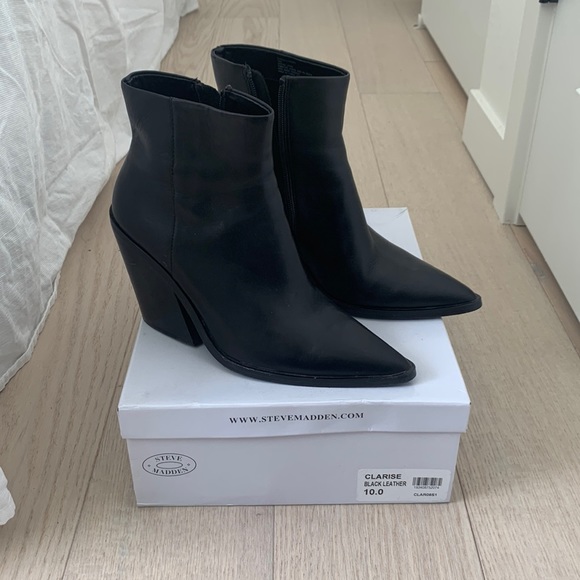 STEVE MADDEN CLARISE BOOTIE EUC - Picture 2 of 6